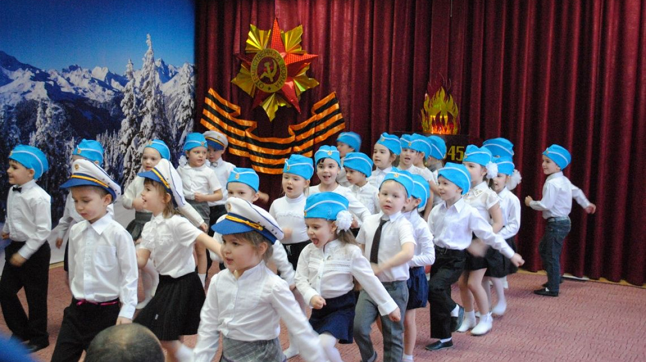 В детском саду №221 открыли месячник патриотической работы с детьми