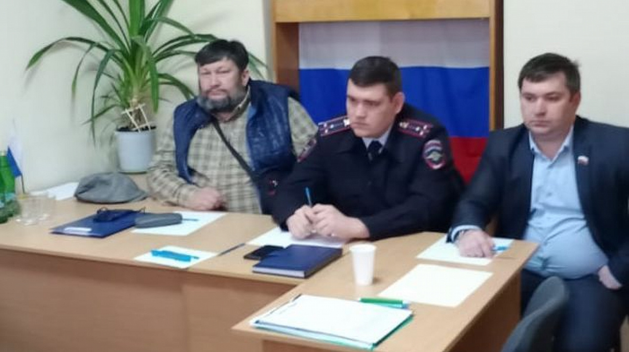 В территориальных центрах проходят информационные совещания