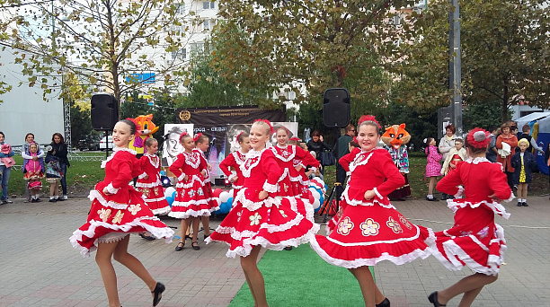 В Западном округе прошли праздничные мероприятия