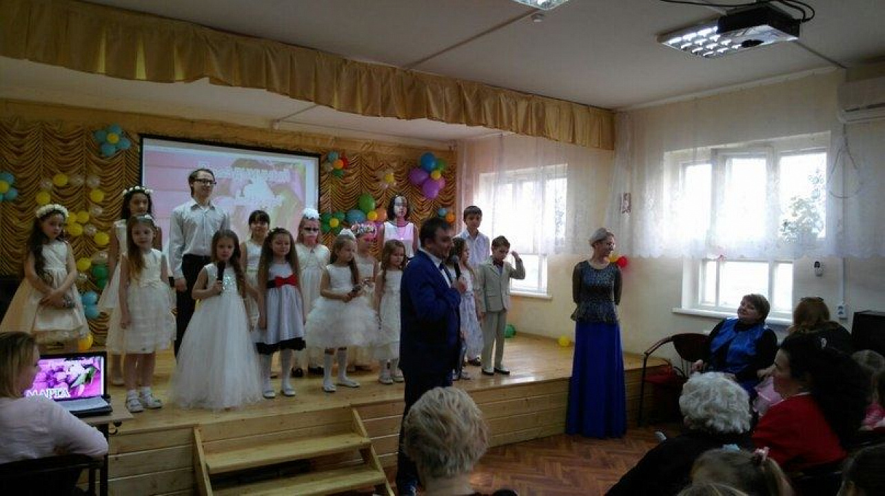 Для жителей Западного округа прошел праздничный концерт