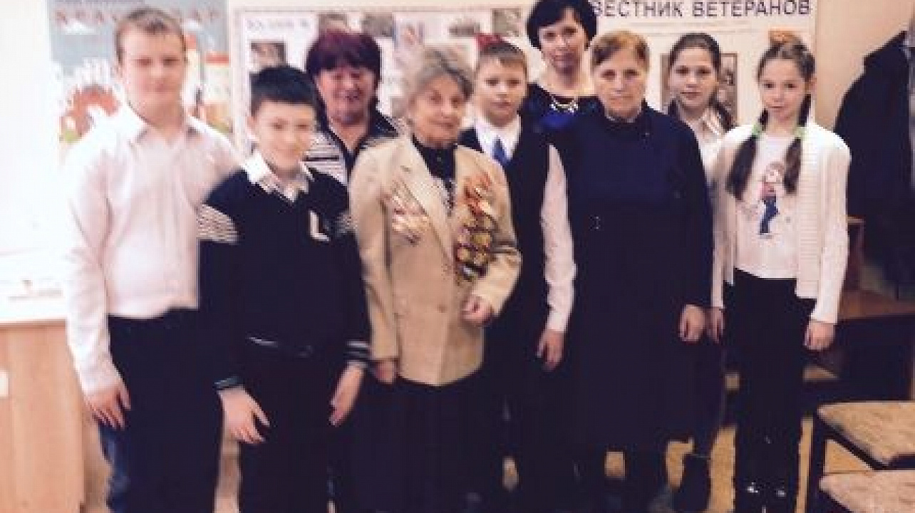 В ТЦ № 32 Славянский состоялась встреча с ветеранами.jpg