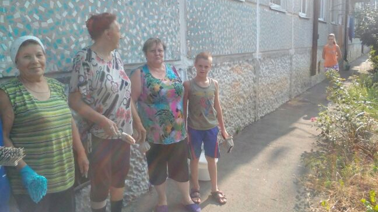 В Индустриальном прошла череда субботников