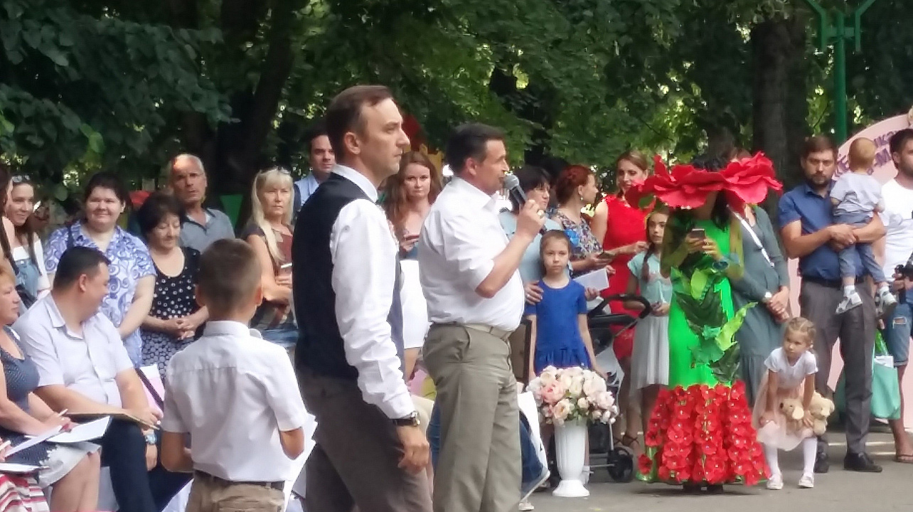 «Детства яркая планета» - театрализованное представление для жителей Прикубанского округа