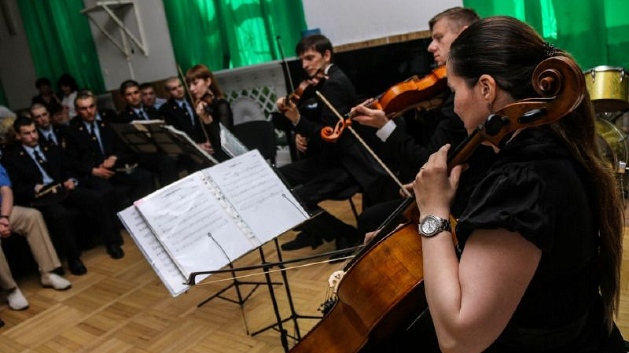 Ветеранов Карасунского округа поздравили с Днем Победы.jpg