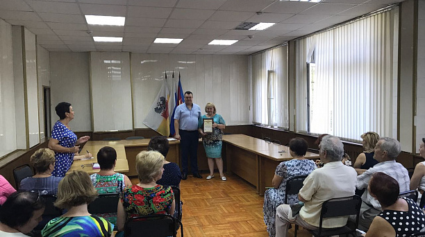 В микрорайоне Фестивальном подвели итоги конкурса ТОСов в многоквартирных домах