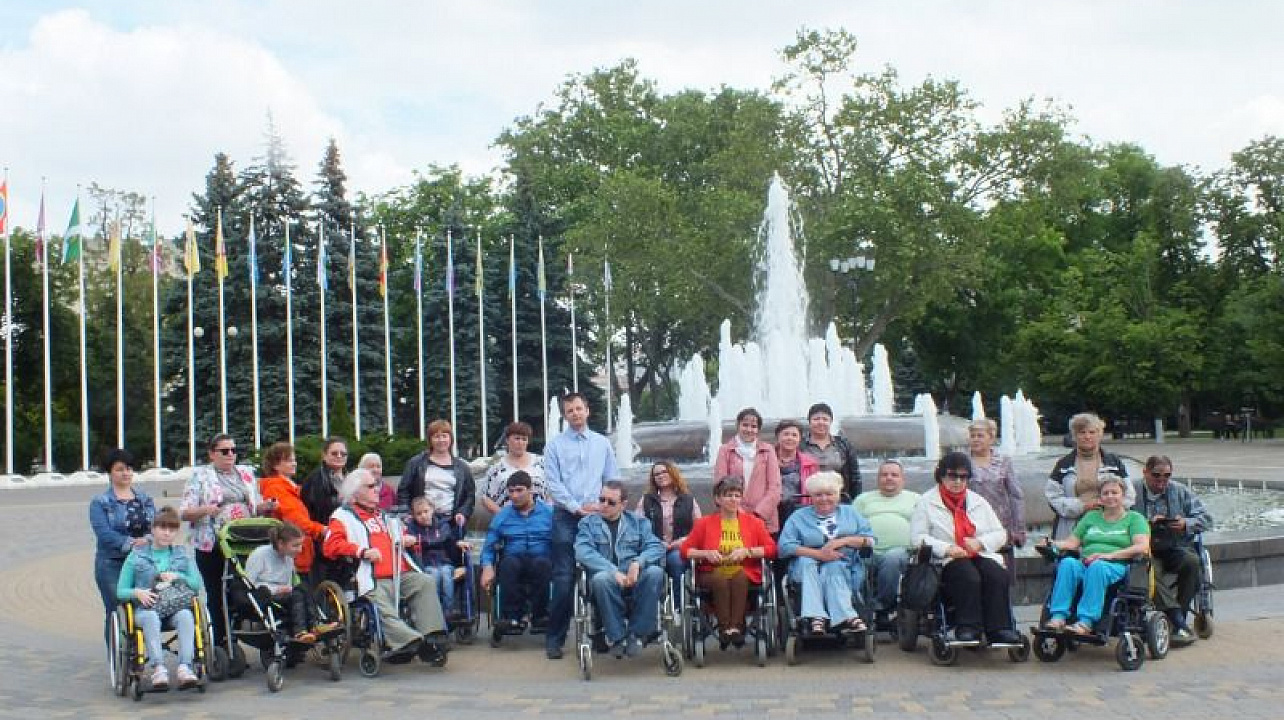 Члены Центральной окружной общественной организаций ВОИ приняли участие в марафоне «Мы есть у тебя Краснодар».jpg