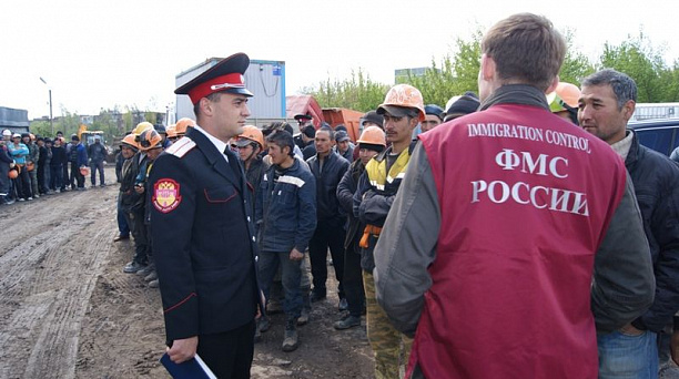 Казаки и сотрудники ФМС вышли в рейд по выявлению мигрантов