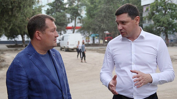 Заместитель министра строительства и ЖКХ России провел рабочий объезд скверов и зелёных зон Краснодара