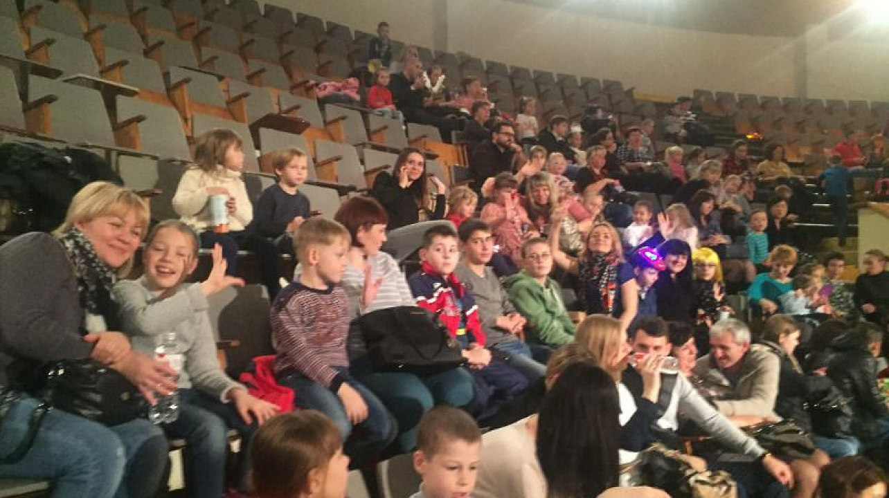 Подопечные «Края милосердия» посетили Краснодарский цирк..jpg