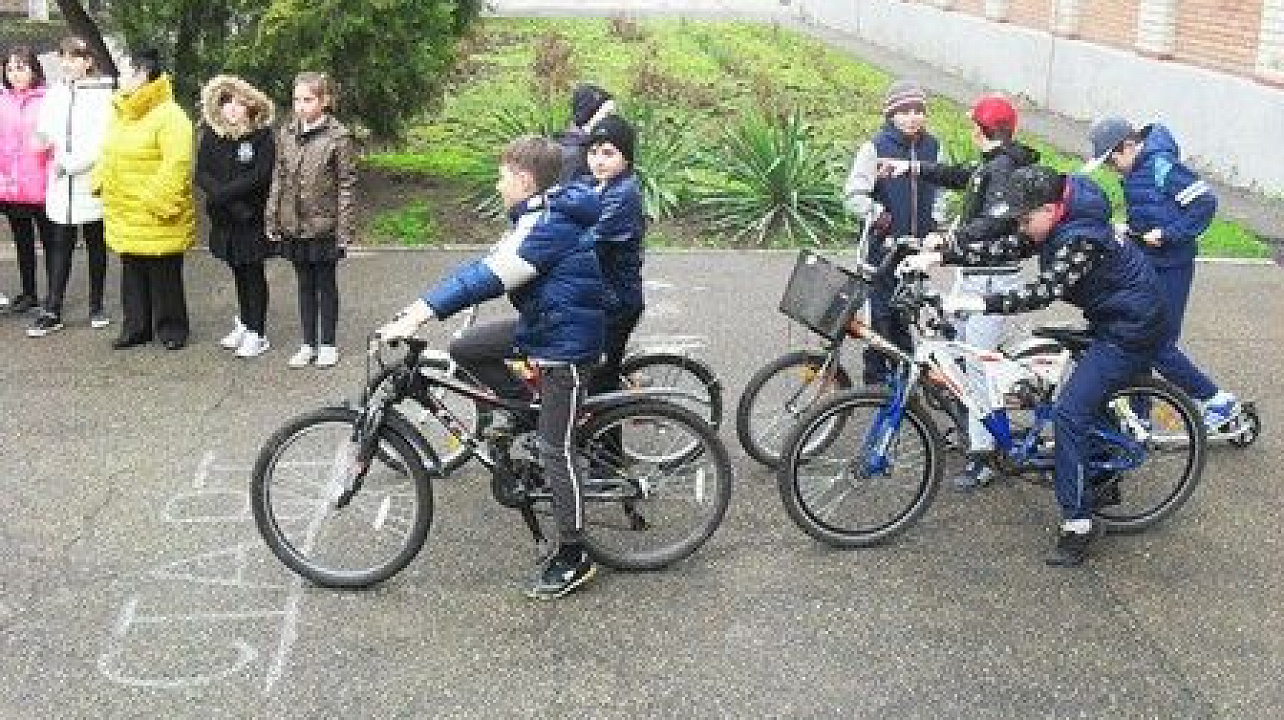 В школе Западного округа прошли соревнования