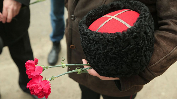 В Краснодаре установили памятную доску Герою России Сергею Палагину