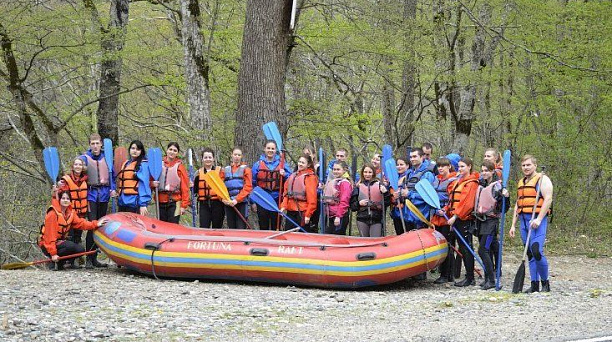 Члены молодёжного Совета при главе администрации Западного приняли участие в сплаве по реке Белая