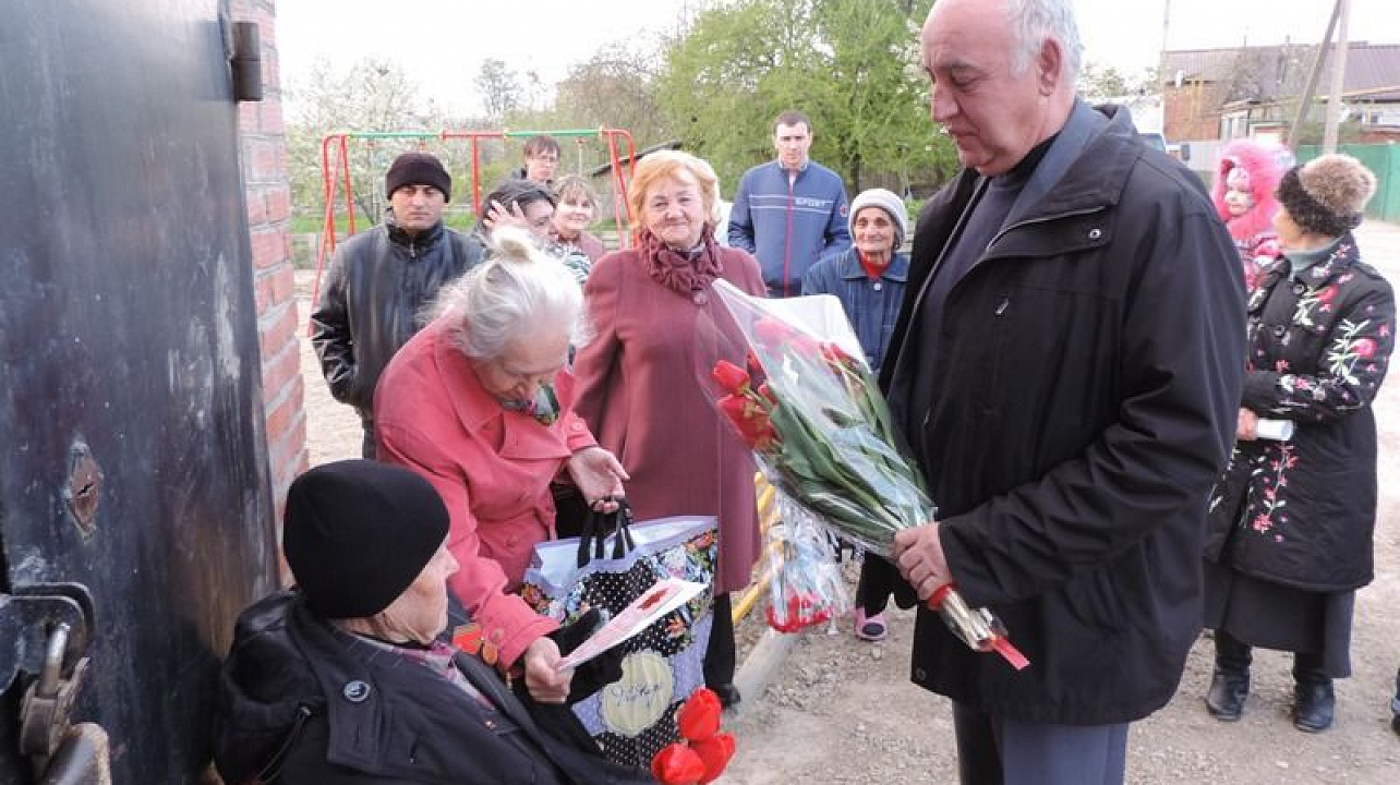 Ветерану ВОВ Владимиру Ивановичу Максименко исполнилось 90 лет