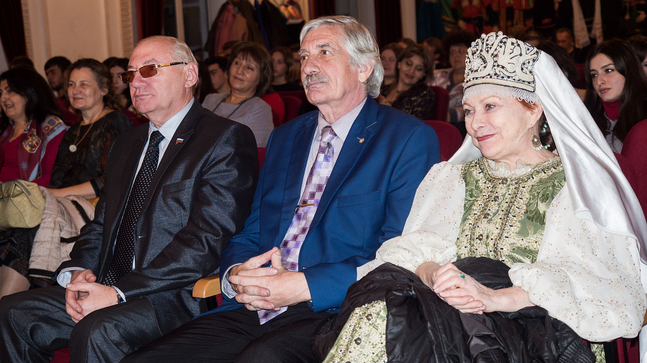 Краснодарский клуб интернациональной дружбы организовал армянскую гостиную (4).jpg