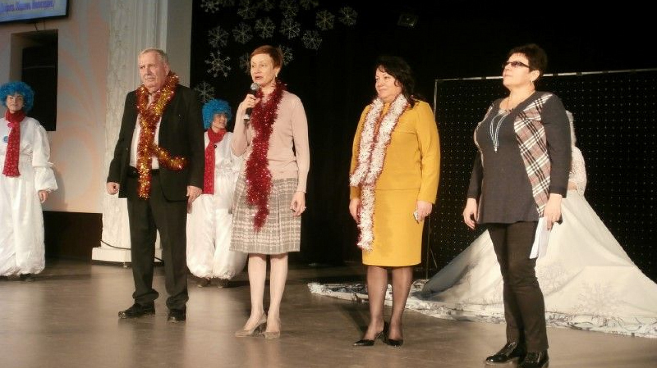 В Краснодаре прошел первый особенный бал (7).JPG