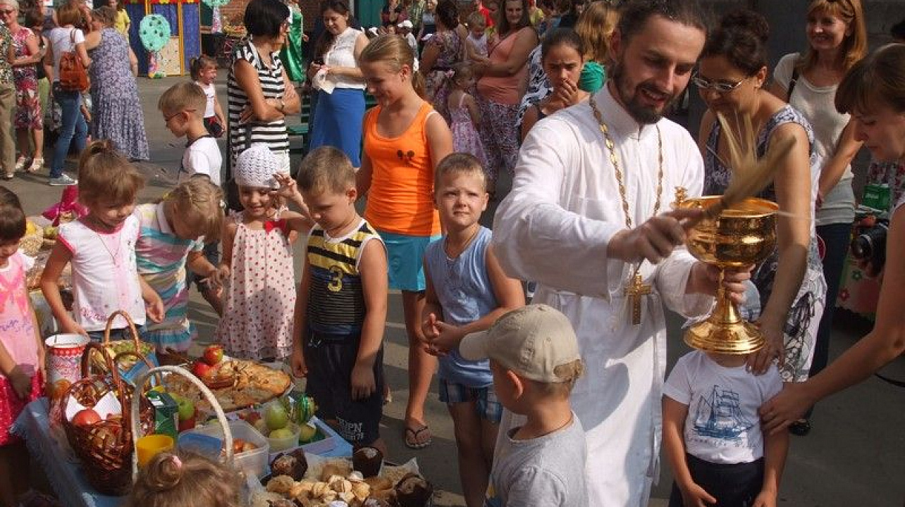 Дошкольники Центрального округа отметили наступление осени  и преображение природы