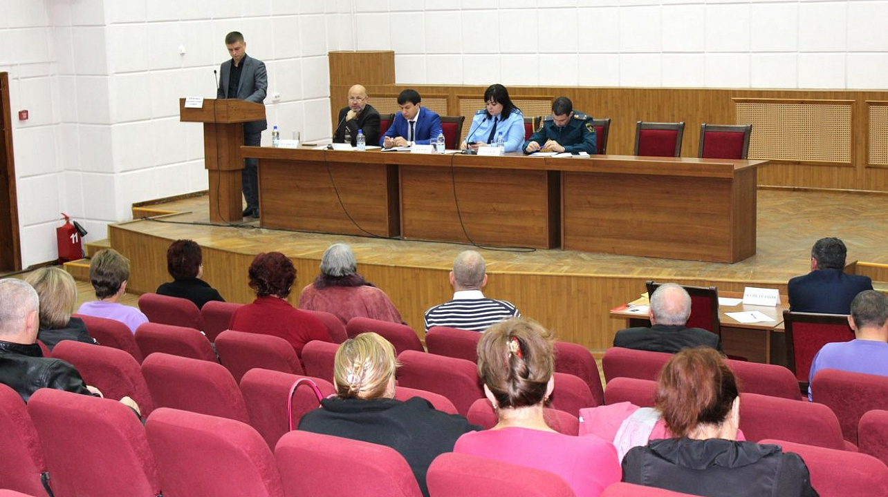 В администрации Западного округа прошло заседание комиссии по чрезвычайным ситуациям и пожарной безопасности