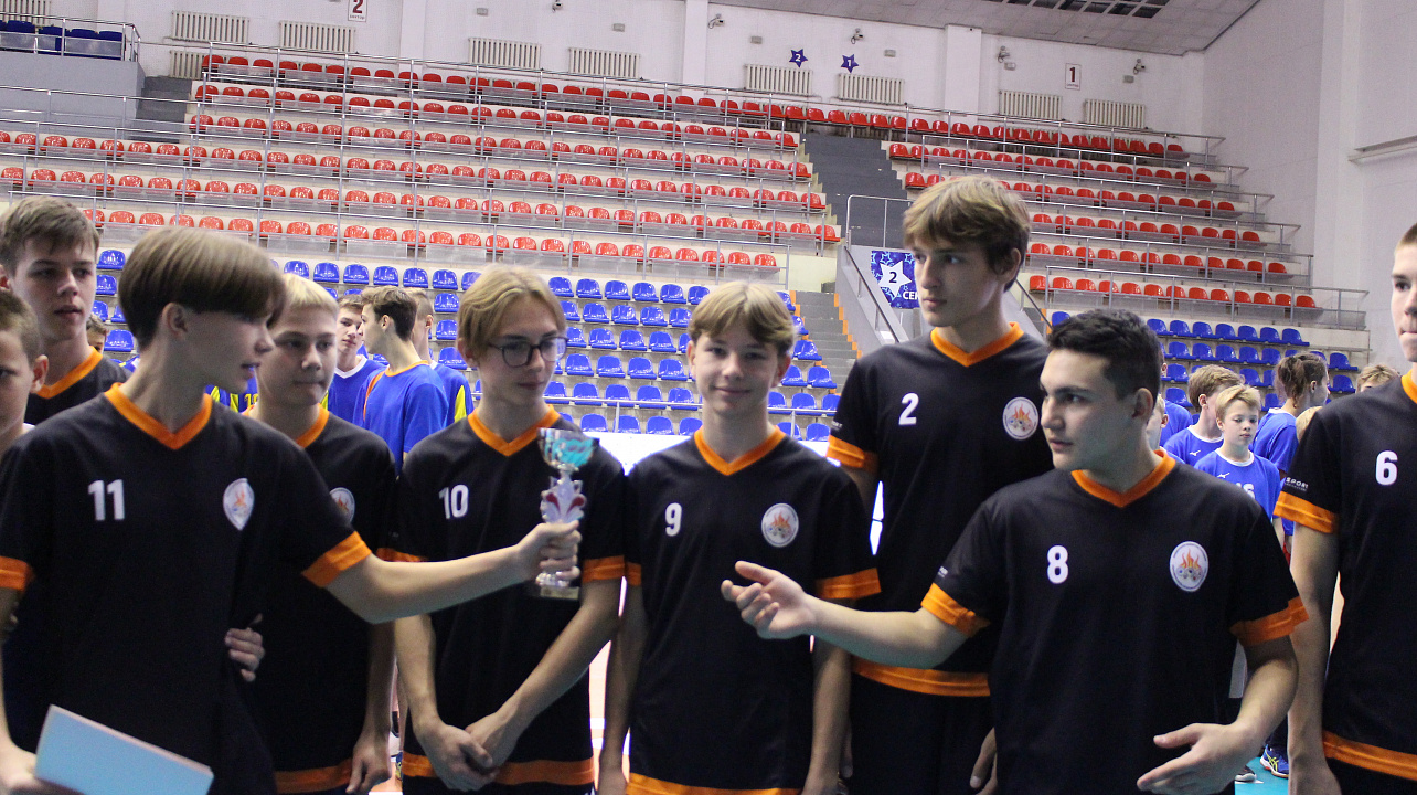 Определились победители Первенства Краснодара по волейболу среди юношей и девушек