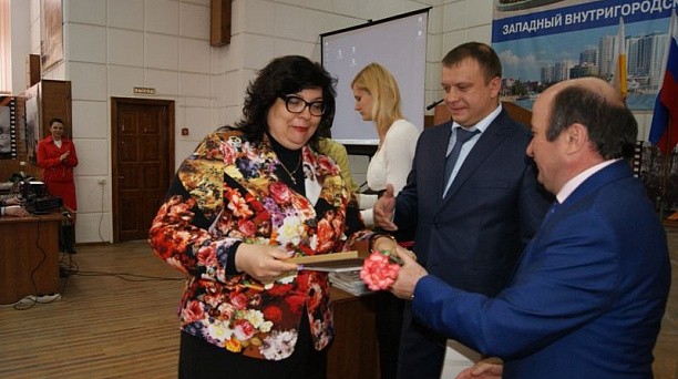 В Западном округе прошло  собрание ко Дню местного самоуправления