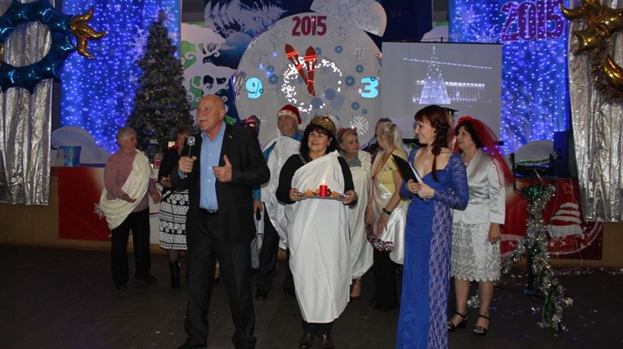 В Центральном округе состоялся новогодний бал общественности