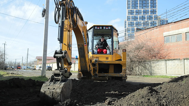 Евгений Наумов: В рамках региональной программы «Развитие сети автомобильных дорог Краснодарского края» отремонтируем 15 участков