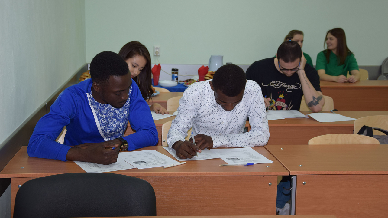 В Краснодаре провели Олимпиаду по русскому языку среди иностранных учащихся (4).JPG