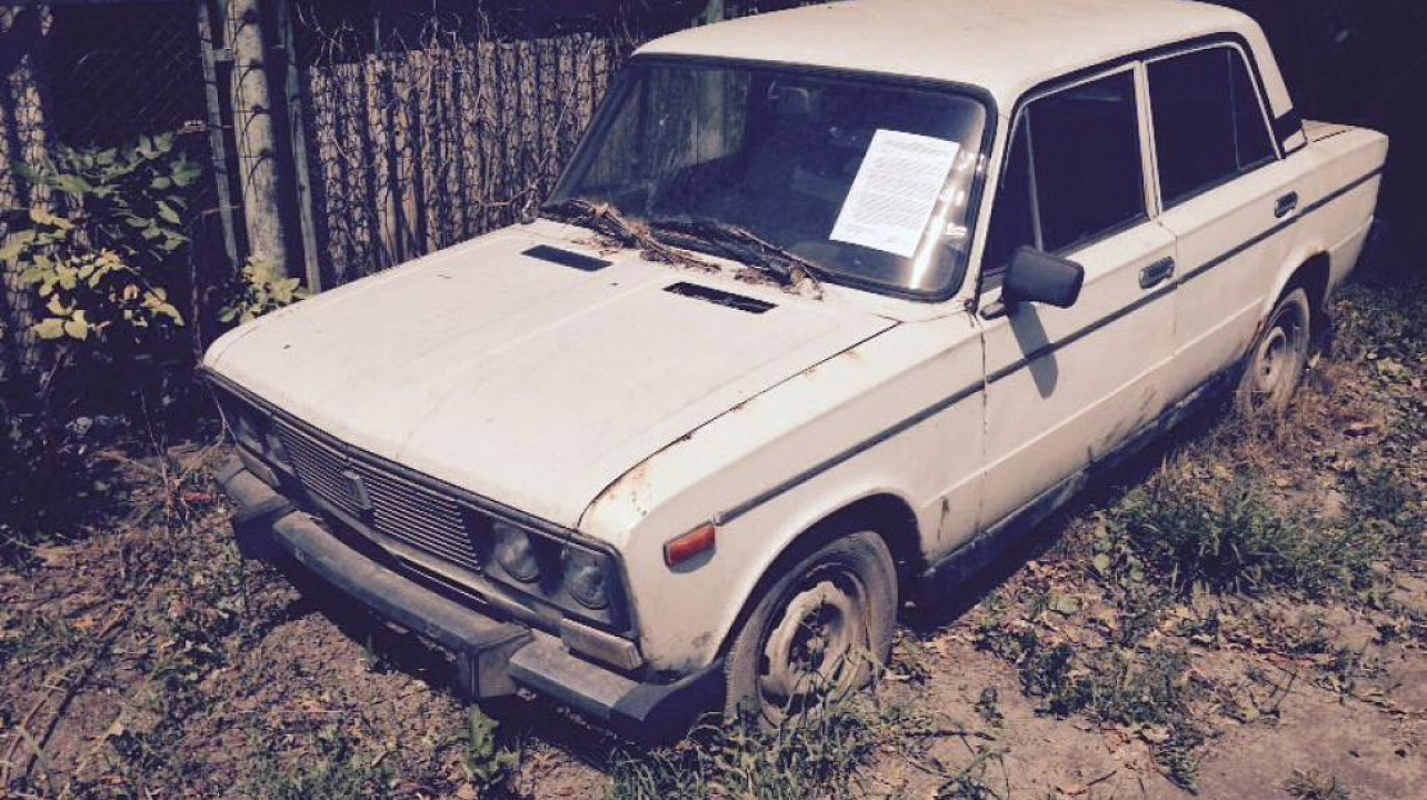 В Западном округе прошел мониторинг улиц с целью выявление брошенных транспортных средств