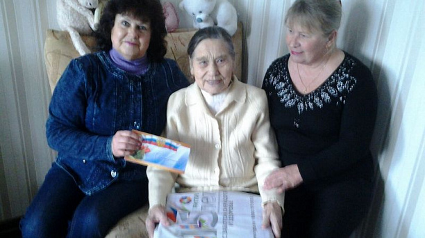 Ветерану трудового фронта Тихомировой Нине Михайловне исполнилось 90 лет