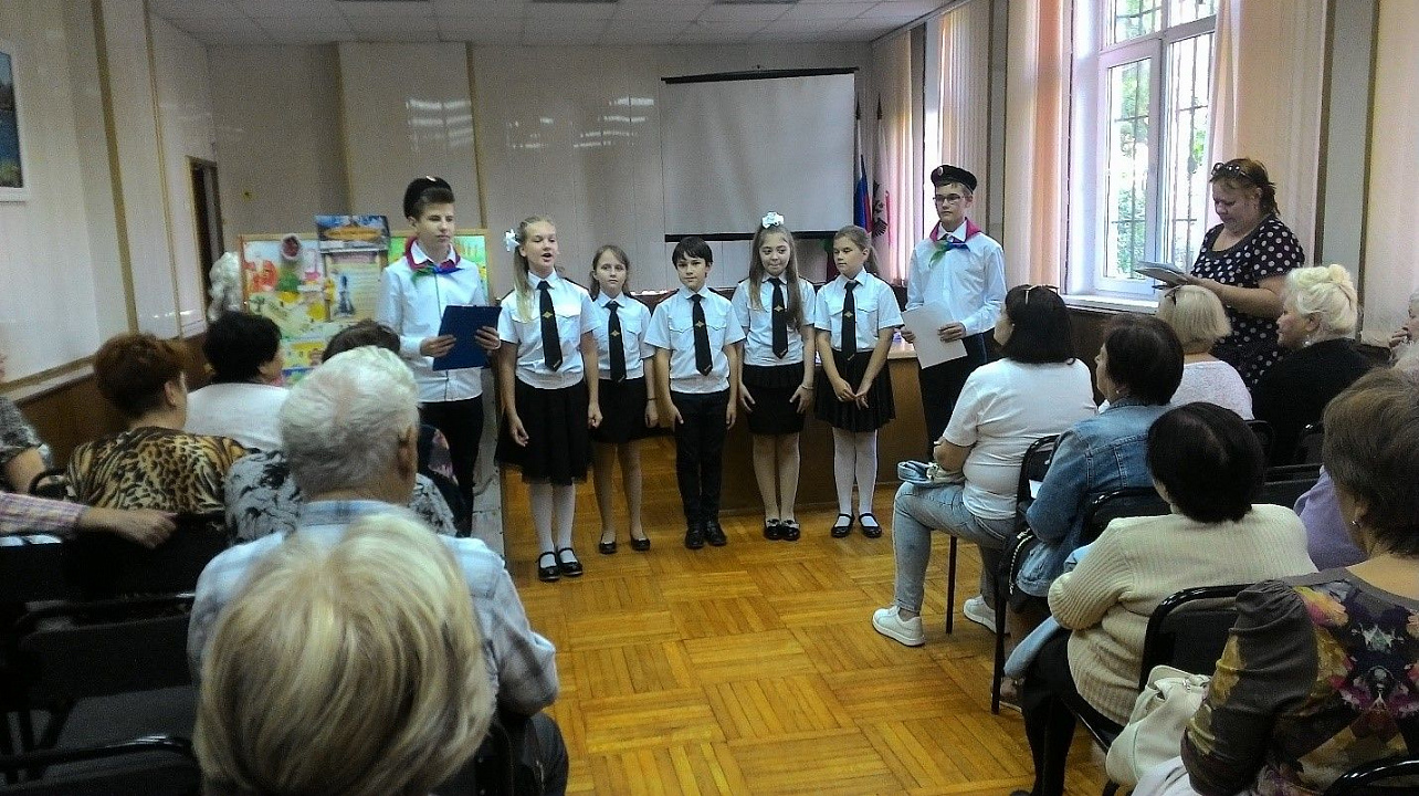 Учащиеся гимназии №18 подготовили стихи к юбилею города
