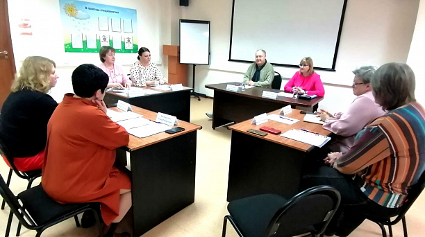 В Краснодаре представители системы образования и общественность обсудили вопросы поддержки детей