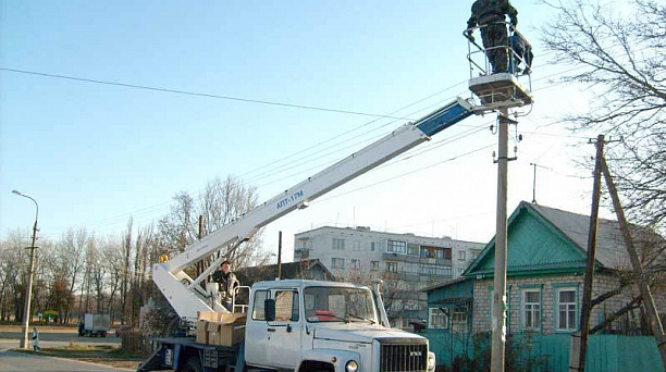 В пригородных посёлках Прикубанского округа завершается строительство внутриквартального освещения