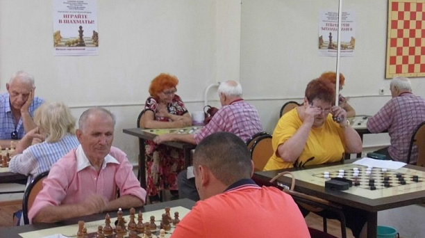 В Доме культуры Западного округа прошли шахматно-шашечные соревнования