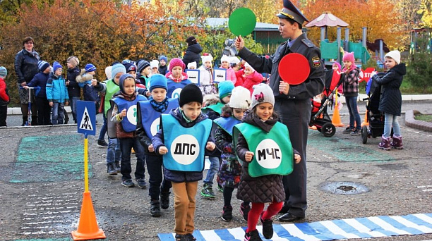 В детских садах Западного округа прошли мероприятия «Внимание дети!»