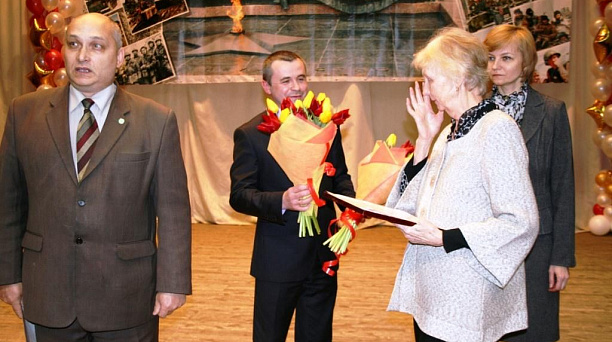 В Прикубанском округе чествовали родственников военного летчика из Краснодара, погибшего в авиакатастрофе 30 лет назад