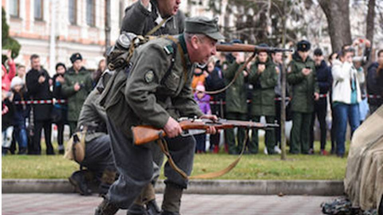 Реконструкция боя за освобождение Краснодара