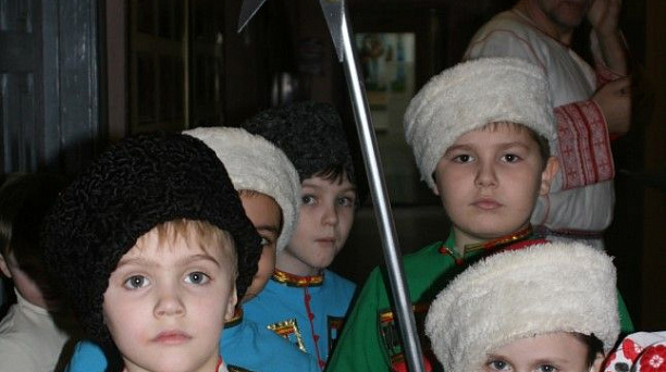 Молодёжный клуб «Оберег» собрал друзей «Крещенским вечерком»