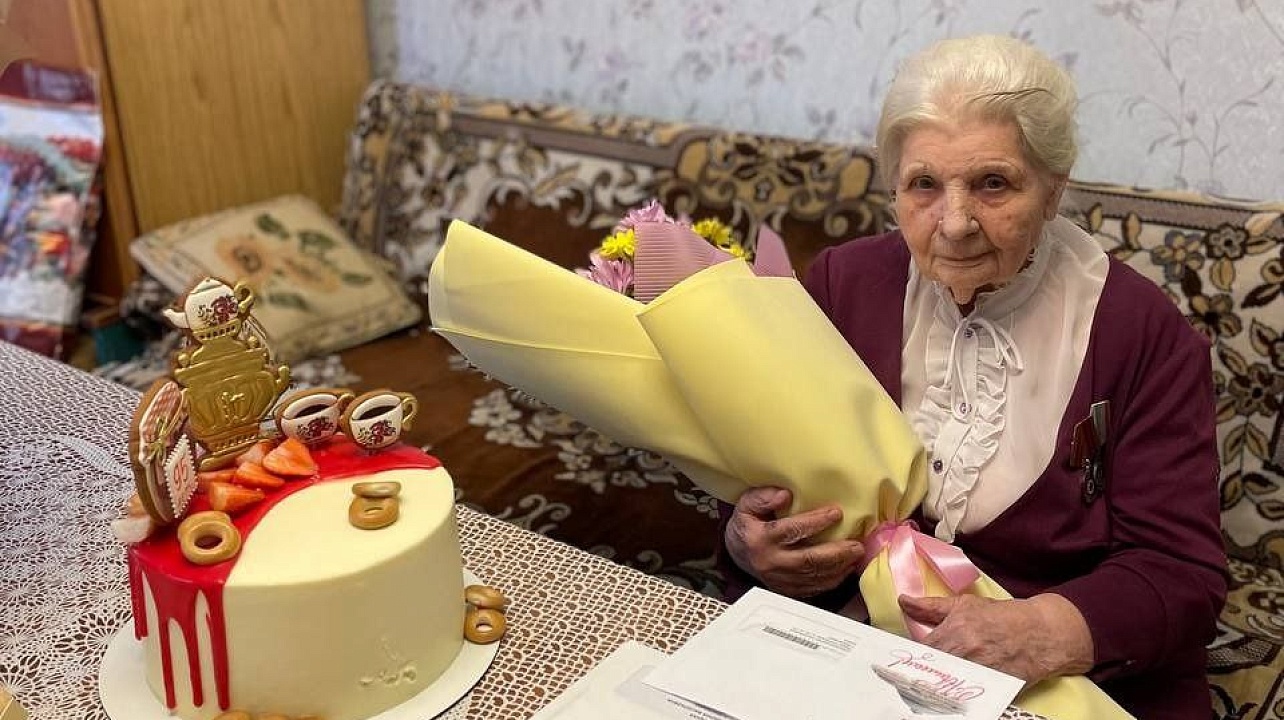 Сегодня 95 лет исполнилось жительнице Прикубанского округа Марии Васильевне Кобецкой 