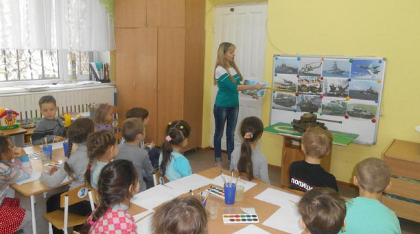 В детском саду № 125 прошло тематическое занятие «Нам нужен мир!»