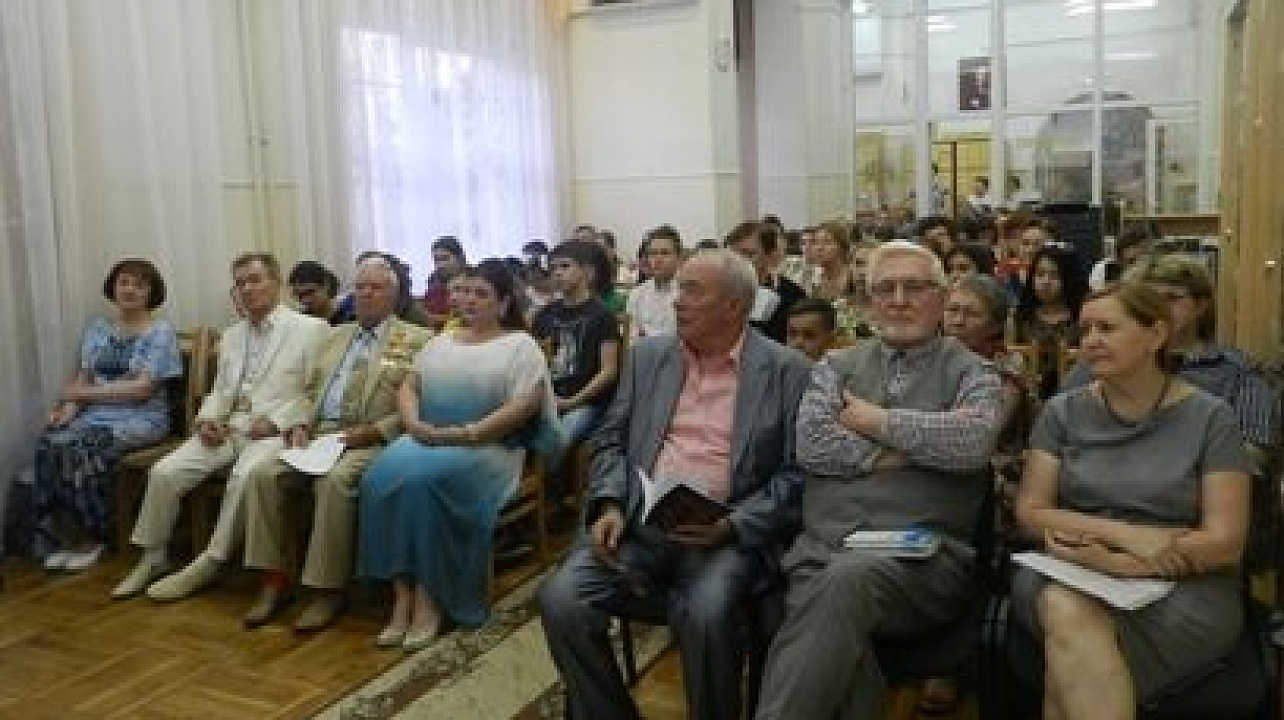 В библиотеке Западного округа прошел музыкально-поэтический вечер «Наследие Болдинской осени»