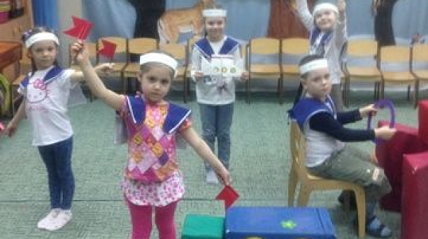 Юные мариманы из Центра детского творчества подняли Андреевский флаг