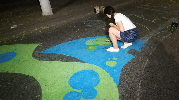 В Краснодаре начался ночной фестиваль стрит-арта на асфальте