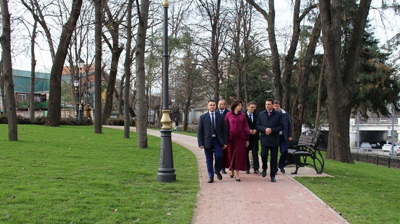 Вишняковский сквер открыт для посещений