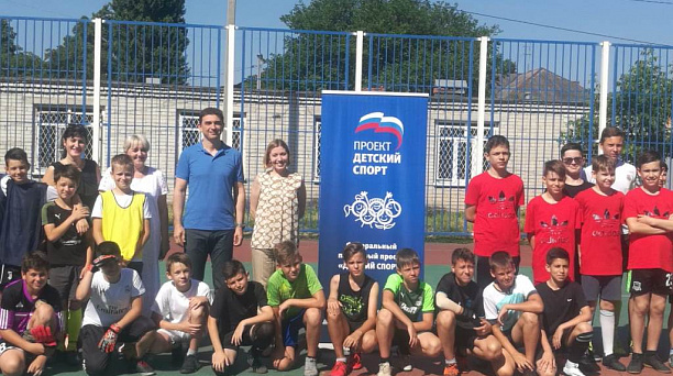 В гимназии № 54 прошел турнир по мини-футболу