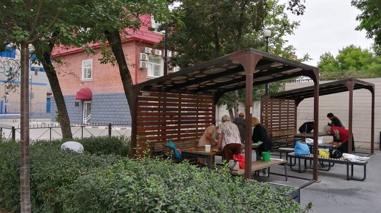 Наведение санитарного порядка на бульваре Дальний _.jpg