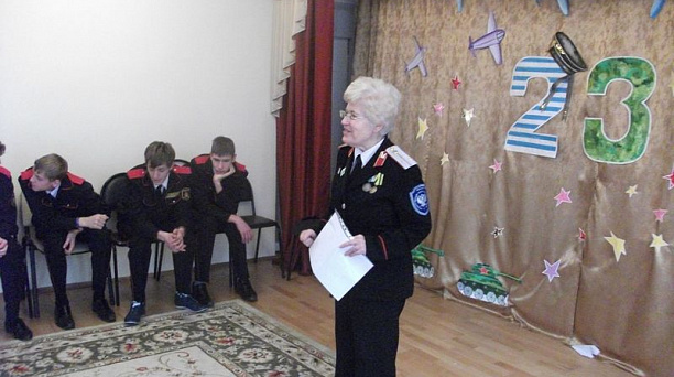 Казаки Центрального округа учат патриотизму юных краснодарцев