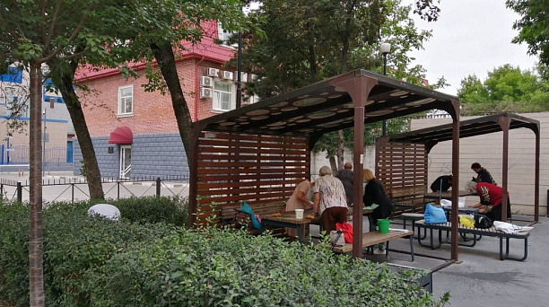 Общественность Западного округа приняла участие в общегородском месячнике по наведению санитарного порядка и благоустройству