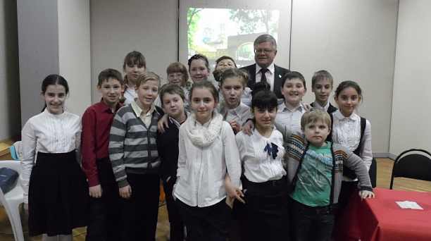 Учащиеся школы №16 провели урок мужества с участниками обороны Краснодара