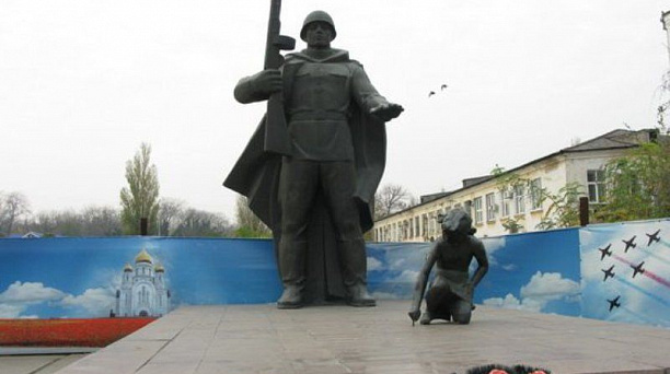 Студенты Кубанского государственного технологического университета отметили День защитника Отечества