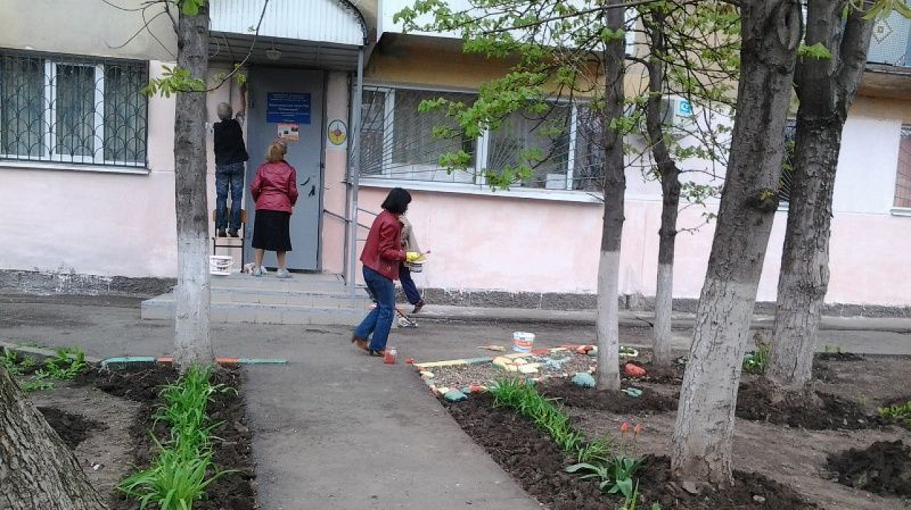 В Центральном округе проходят субботники