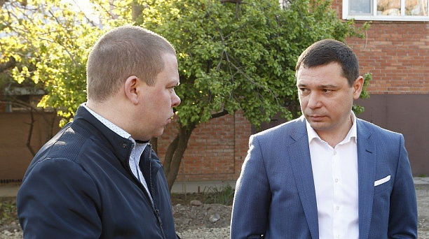 На восьми дорогах Краснодара ремонтные работы завершены на 90%